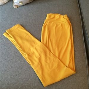 Mustard LuLaRoe Legging
